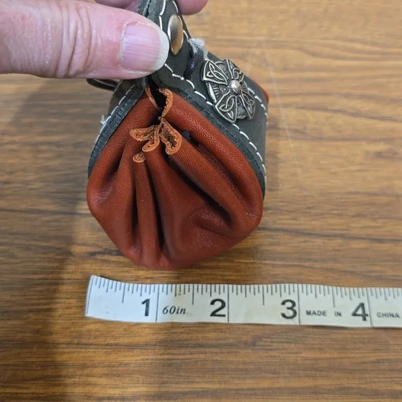 HANDMADE LEATHER DRAWSTRING DICE BAG CHANGE PURSE BAG CHARM - Picture 8 of 8